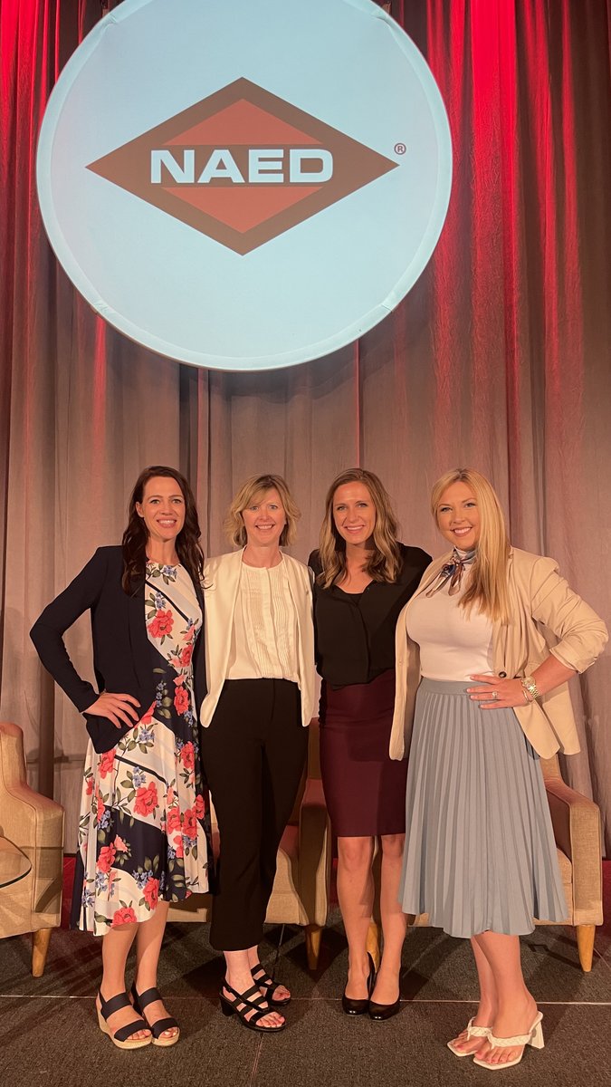 RouzerGroup's tweet photo. #TBT @RouzerGroup's Heather McNulty, Jawny So (CED), Stacey Stanslaski (@VikingElectric), + Charlsie McKenzie (@LegrandDAT) on @NAED_org's Women in Industry panel discussion about attracting the next generation of women to the industry. 👏 👏
#NAED #WomeninIndustry #Womenleaders https://t.co/CN8AwW4hRE