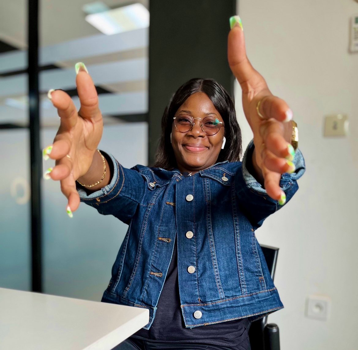 Viens prendre un peu de bonheur… je suis là t’inquiète pas, tout ira bien. 🫂