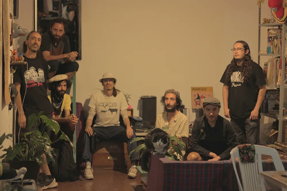 soundscolours's tweet photo. Great article in @waxpoetics >>> Tropical Storm feat @sonrompepera @SonidoGallo #laredada #tropicaza https://t.co/EOh5Ss1CxT https://t.co/0sC4Yh7mAB
