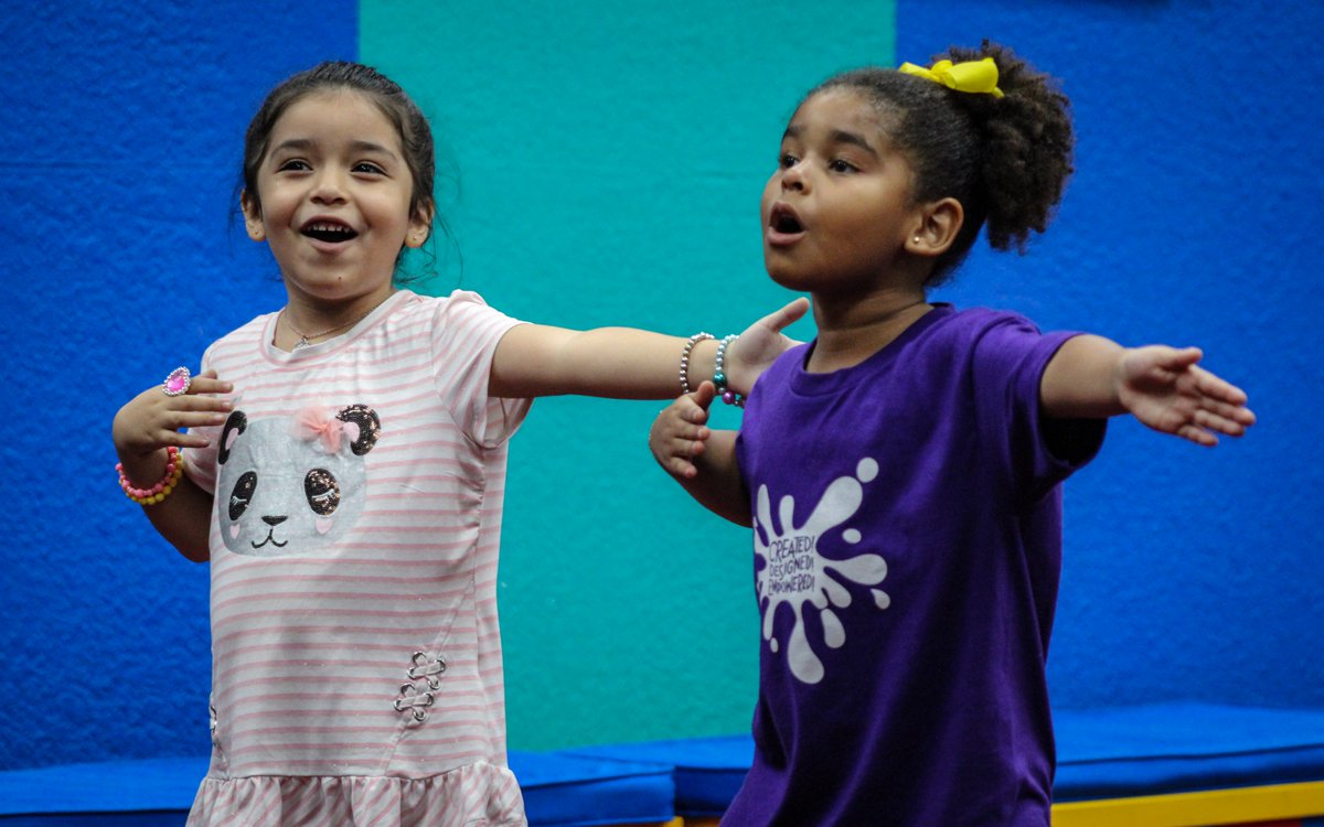 vidachurchmiami's tweet photo. Sing with Your Heart Station at Spark Studios VBS #escuelabiblicadevacaciones #kidsministry #games #sparkstudios #vbs https://t.co/6FOEgiN2rS