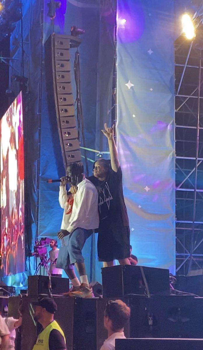 O2Lasfuck's tweet image. rolling loud portugal 2022 ❤️‍🔥 see you next year 🤘🏼 #rollingloud