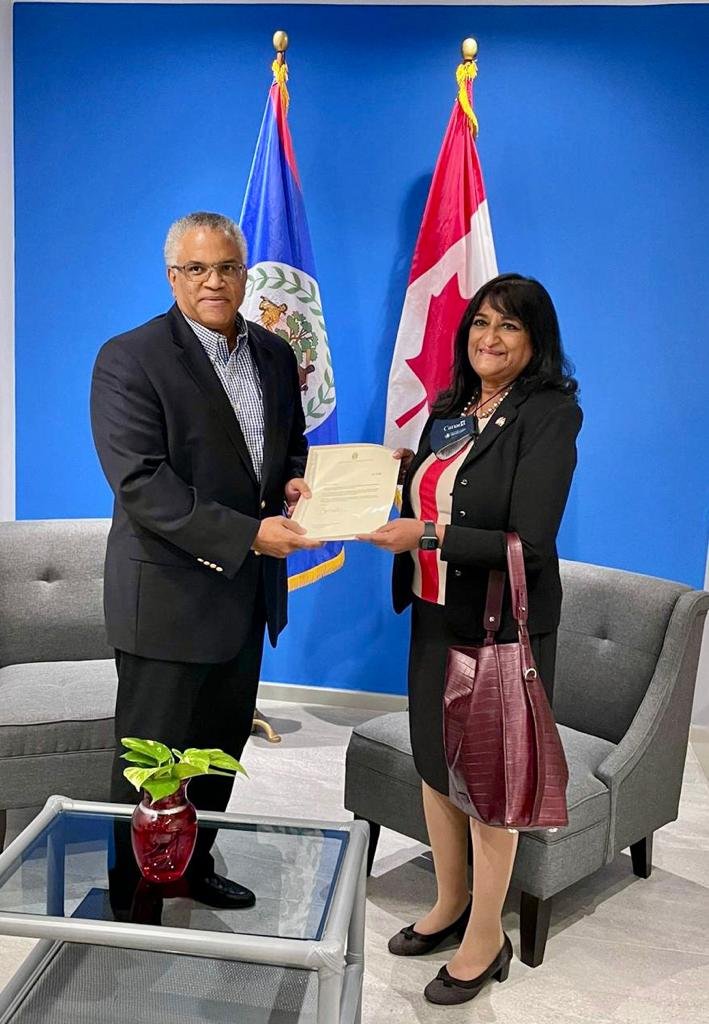 CanadainBelize's tweet photo. Frank and important discussion on key issues of the bilateral and multilateral relationship between π¨π¦ andπ§πΏ with the Honourable Minister of Foreign Affairs @EcourtbzeEamon @MFABelize #ValuedRelationship #CanadaBelize #Caricom #Partnership https://t.co/Bf6f7MXlbn