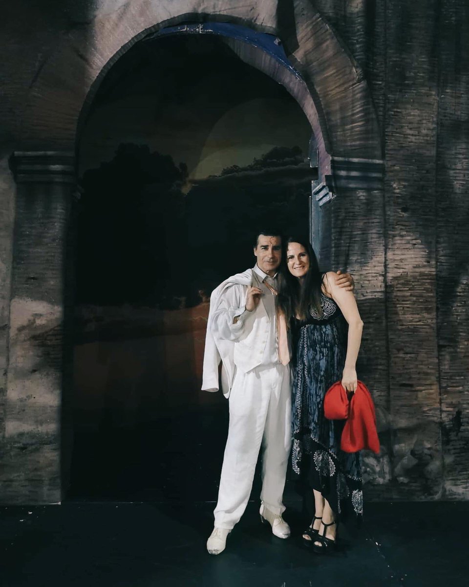 mateo_marisa's tweet photo. La @AntonioCompania de mi amigo ANTONIO MÁRQUEZ (referente de la DANZA ESPAÑOLA) está en @teatroedpgv hasta el 7 agosto ¡No os lo perdáis!
Al elenco de bailarines se une el placer de disfrutar de PAULA GARCÍA exalumna del @CPDCarmenAmaya a quien quiero y admiro👏🏽🤩 #vuelvemedea https://t.co/EvuNlabZqi