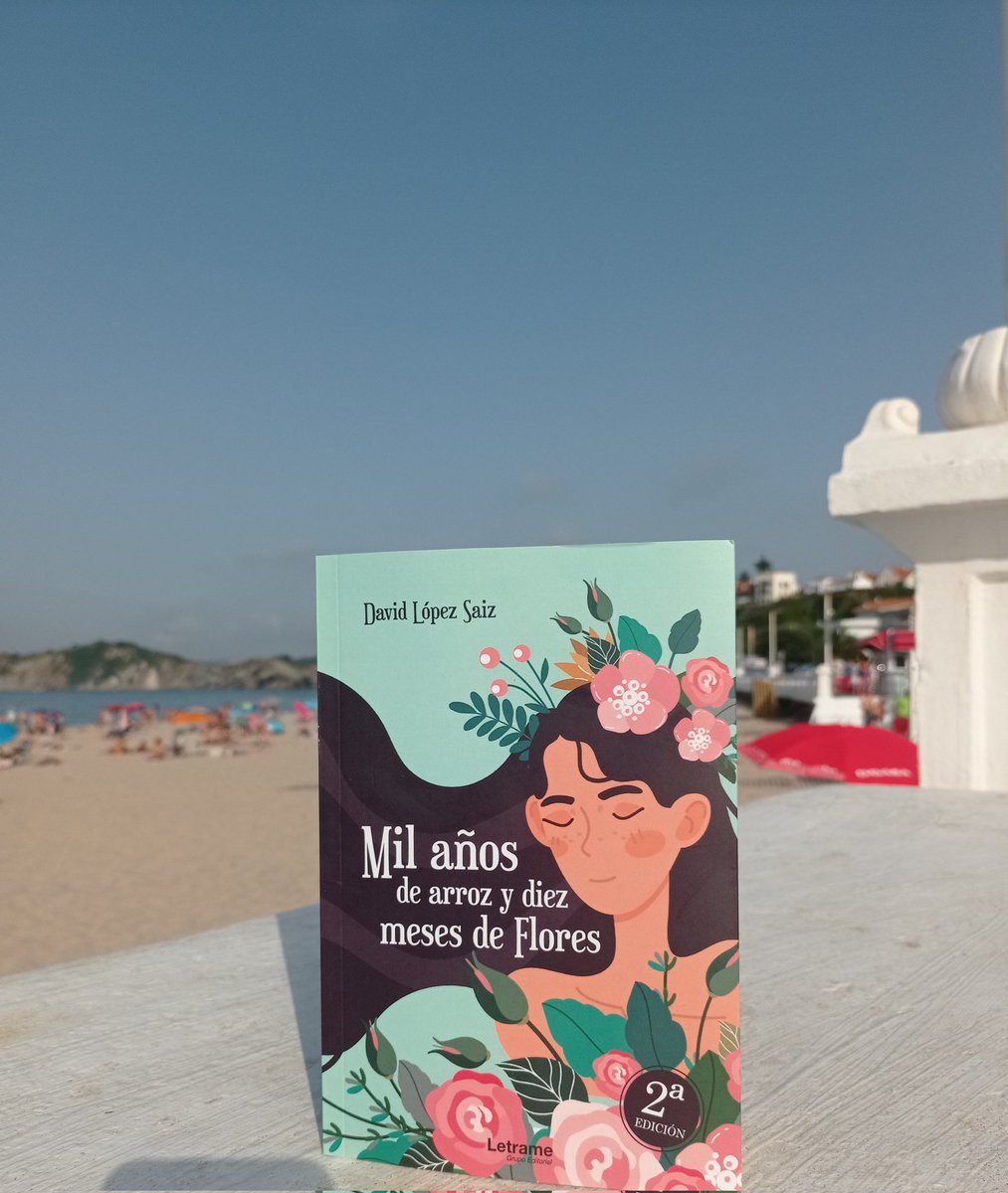 david_escritor_'s tweet photo. Tiempo de verano , lectura y playa . Hoy en Comillas . Feliz jueves a tod@s . Gracias por tanto. #thanks #comillas #camino #caribe #cantabria #asturias #euskadi #madrid #barcelona #leeresvivir #letrame #lecturasrecomendadas #lecturasdeverano  #summerreading #summer https://t.co/mHXNrKcB1S