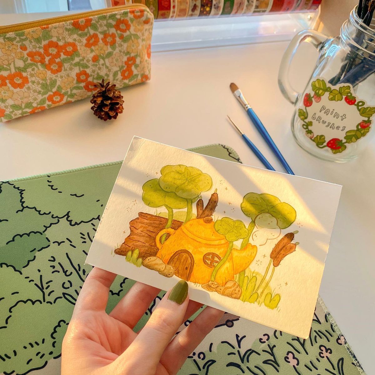 nic_josephine's tweet photo. i painted on the weekend for the first time in ages :-) https://t.co/iPLorrbxEp