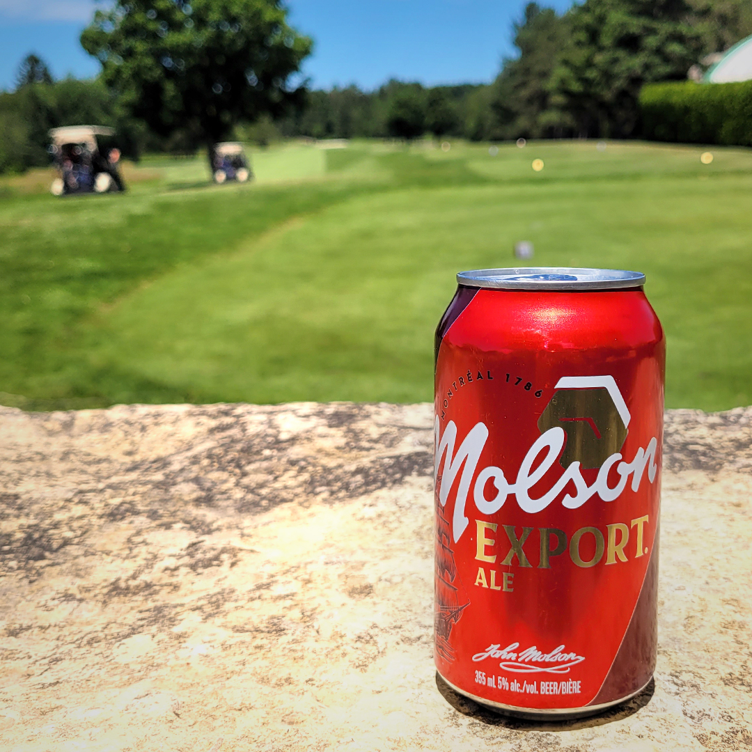 Que vous ayez le meilleur ou le plus mauvais score de la journée, une Export froide à la fin est toujours signe d’une victoire!
