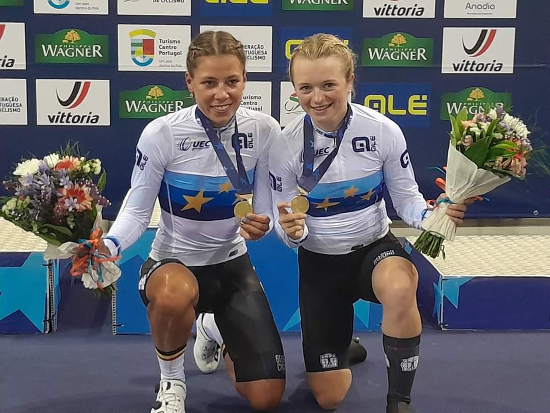 BELCyclingTeam's tweet photo. DOUBLE GOLD for our @BELCyclingTeam on the opening day of #EuroTrack22 🔥🔥

Women Junior Lani Wittevrongel was the best in the Scratch, while @BossuytS claimed the 🇪🇺 title in the Women's U23 Elimination. Congrats ladies! 🙌🏻 https://t.co/WRXgG4rjCj