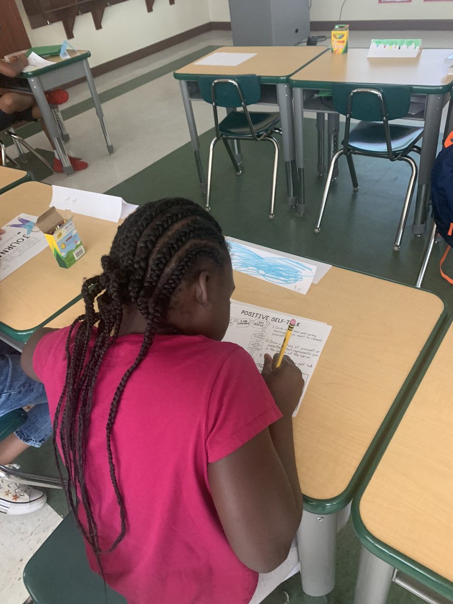 missgoldman19's tweet photo. We finished learning about our emotions by learning three new ways to find our center with Classroom Champion! @ClassroomChamps @PSDRI_Schools @PawtSchlsonRIse #sel #emotions #classroomchampions #bettergetsbetter #findyourcenter #findingyourcenter https://t.co/p8GCtZNxgK