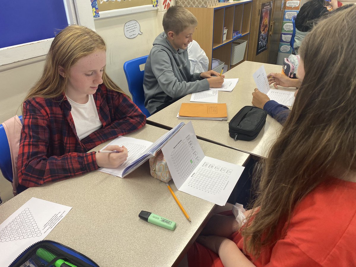 valleygardensnt's tweet photo. More Battleships and then onto Pascal’s Triangle. #vgmsmaths #vgmsMFL #vgmsbastilleday #vgmsy7 #BastilleDay https://t.co/2aCzmtuX1Z