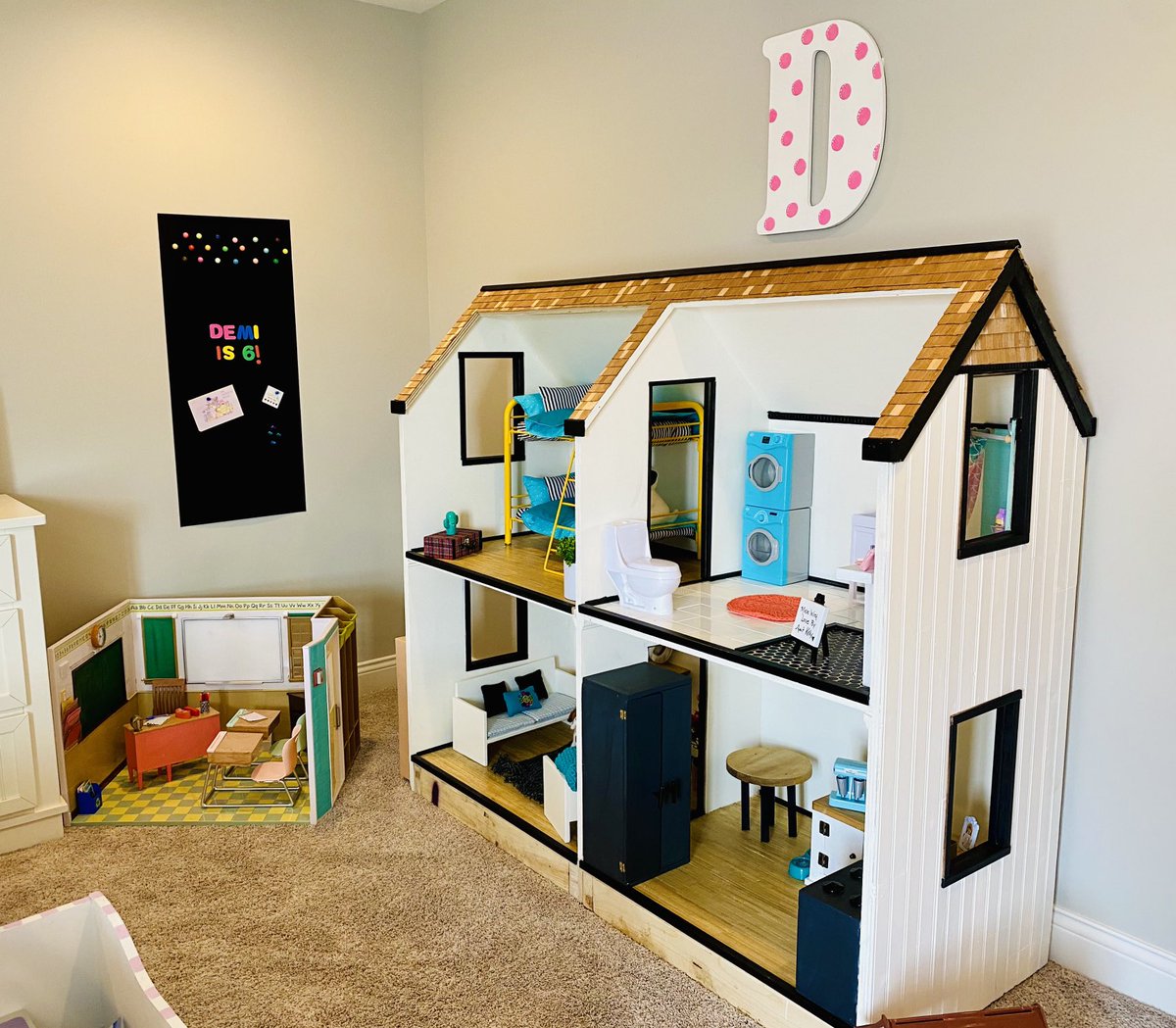 kelmichel's tweet photo. I haven’t done a #throwbackThursday lately! I was the first inhabitant of my niece Demi’s #AmericanGirl dollhouse. My humans built it from scratch with love. It was my first project & I loved learning to snoopervise!
-❤️-Stuey🐾
#dogsoftwitter #favoriteProject https://t.co/xvYqcTdqVZ