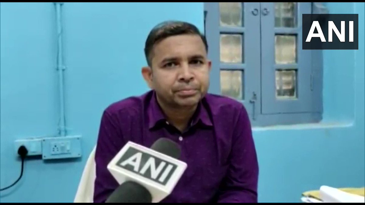 ANI's tweet photo. Jharkhand | 33 government schools in Dumka declared Friday as the weekly holiday 

We have written a letter to the BO of the 33 schools advising them to enquire about this matter. All the schools have Urdu in their names: Sanjay Kumar Das, DSE Dumka (14.07) https://t.co/YTRsI5Efc8