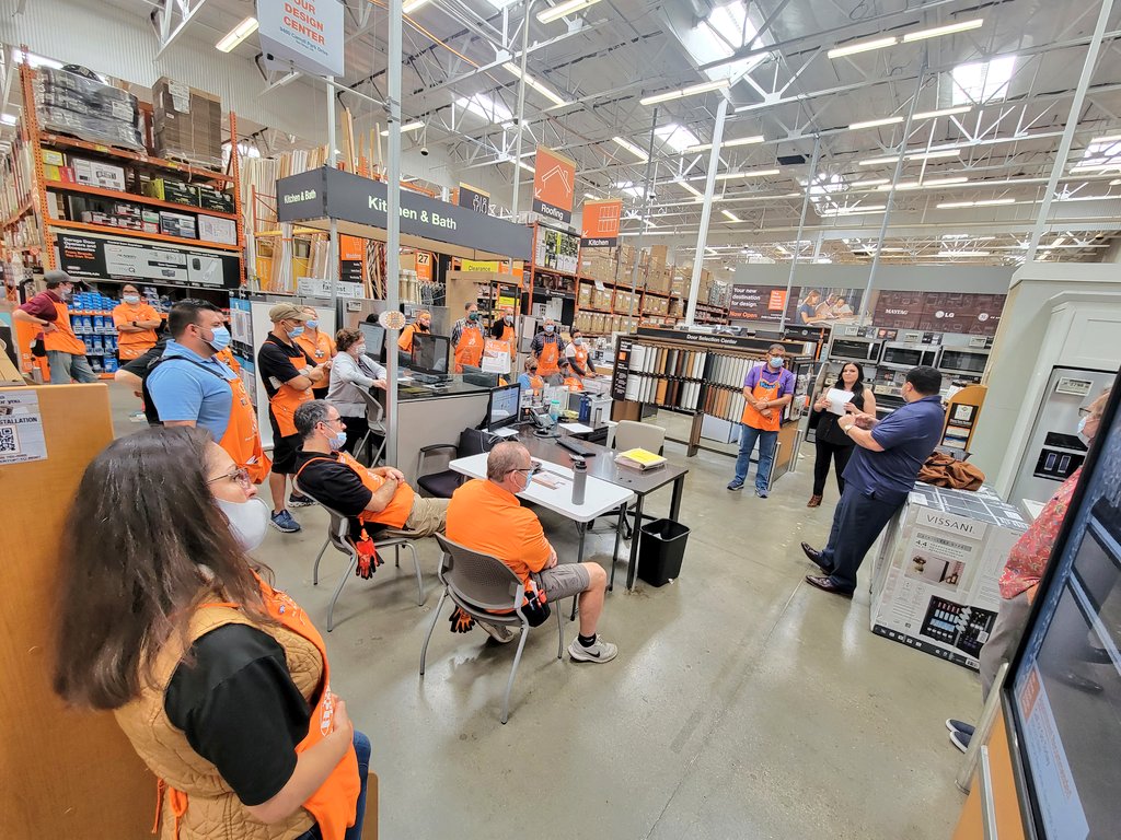 jonason_hawkins's tweet photo. Another successful PK with the HD Design Center!! Maximum participation always, knowledge is key! 🤙🏾
#PartnershipsMakeADifference #PROFocus @sm_6612 @Robert_HDDC @PS_RSM @Crippen1026 @coito0528 @AnthonyHajduk https://t.co/B9CTMPG21M