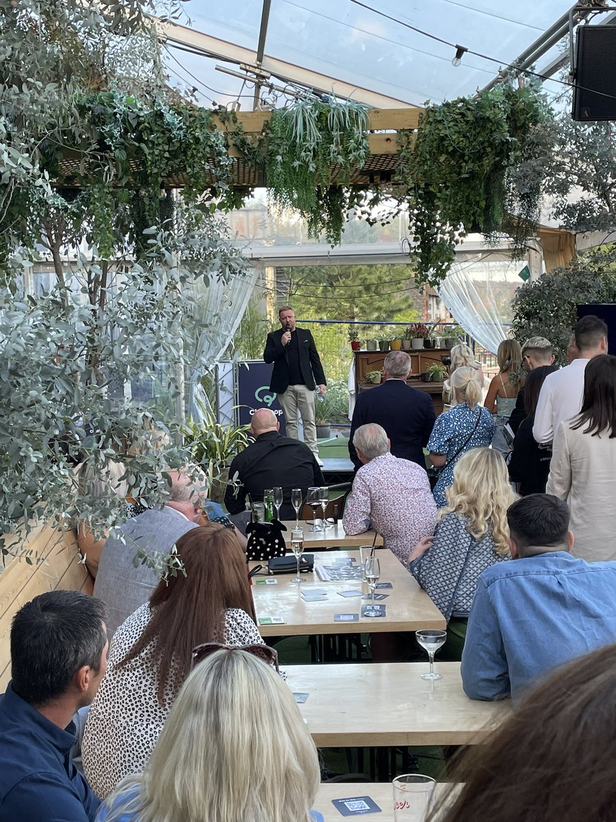 Mighty Giant tweet media