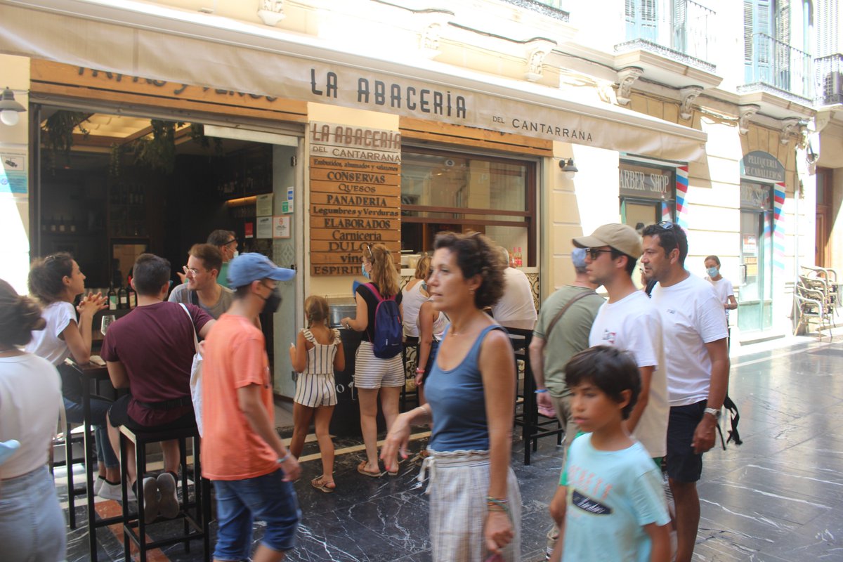 Estos días tenemos ambiente a tope.
Estamos encantados de recibiros en La Abacería del Cantarrana.

Te esperamos!

#veranoenmalaga #visitamalaga #laabaceriadelcantarrana