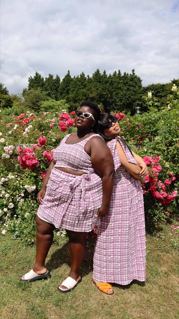 styleisstyle's tweet photo. can’t deny that two is better than one! Playing in gifted @wraynyc pieces with @vickiduong feels like endless summer — and it’s always fun to match a pal.
Outfits linked in my stories!
——————————————————
#ethicalfashion #visiblyplussize #plussizefashi… https://t.co/I2pqLGFwQ4 https://t.co/5qBuKhvtd4