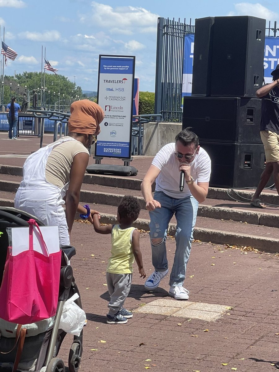Klokwize's tweet photo. Just rocked the #HartfordFoodTruckFestival downtown which is becoming a tradition for your boy!  Never a bad time to make new listeners 😉😂 https://t.co/wLMOswfFo1
