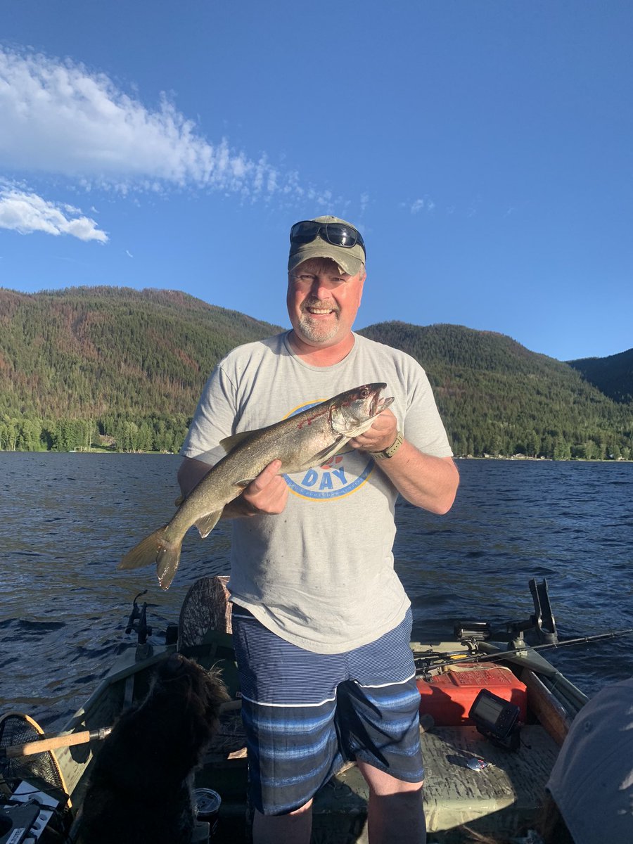 czarofbar's tweet photo. Slow time of year for fish but still scratching a few out! #canimlake #rainbowresort #bcfishing #fishbc #lakertrout https://t.co/KMOEaPgIXB