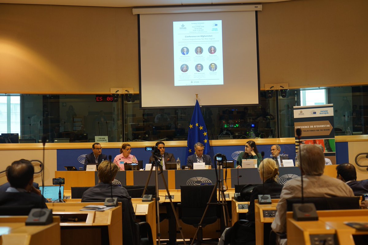 14 July 2022 Moderating @EFSAS_AMS Conference at the EU Parliament on Afghanistan and the region. Event was presided by MEP @petras_petras and EU Ambassador to Afghanistan @EUAmbAFG also shared his views. Presentations by @MalaizDaud, @Peymasad, @Hmosadiq, @bashirgwakh.