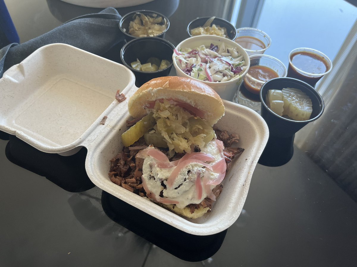 Get__Published's tweet image. I had Michael Symon’s Mabel’s BBQ delivered for lunch and it was pretty good for Non-Texas BBQ. Definitely better than expected. #dspgcc #clevelandbbq #dspgccworkday