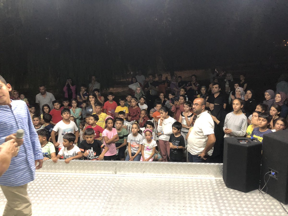 OrmanUrfa's tweet photo. Yeşil Vatan Tırı Şanlıurfalılarla buluştu. ��anlıurfa’da miniklere oyunlar oynatıldı. Hediyeler dağıtıldı. Yarışmalar yapılıp ödüller verildi. 17 Temmuza kadar Şanlıurfa’da olmaya devam edecek. https://t.co/cVqalgjuPQ
