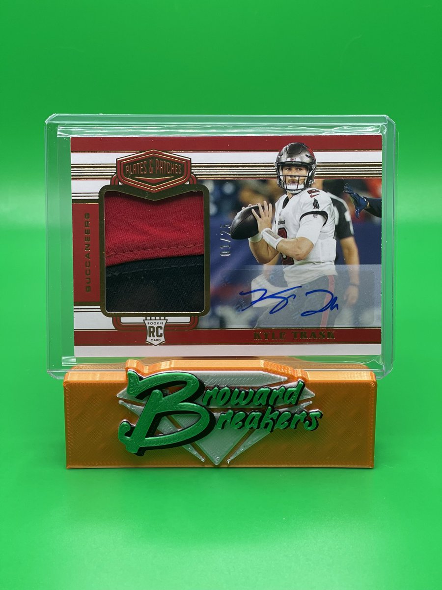 hobbyslambreaks's tweet image. Here are some of the big hits from this week so far 😱

We’re live again TONIGHT at 7 PM EST and new @LoupeTheApp users get $20 in free credit using the link in our bio💰

See you at at 7 PM! ⌛️ @ClutchRipz @HobbySlam #TheHobby