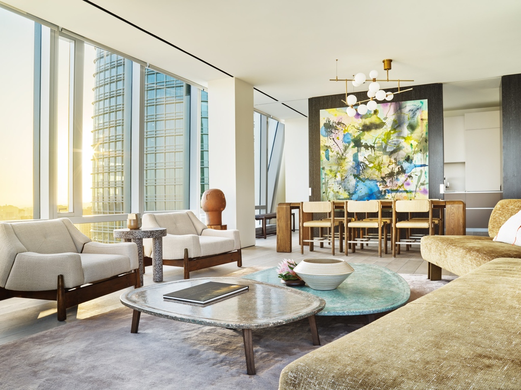 Where artful design, luxurious details and sun-drenched living spaces harmonize to create a modern masterpiece.