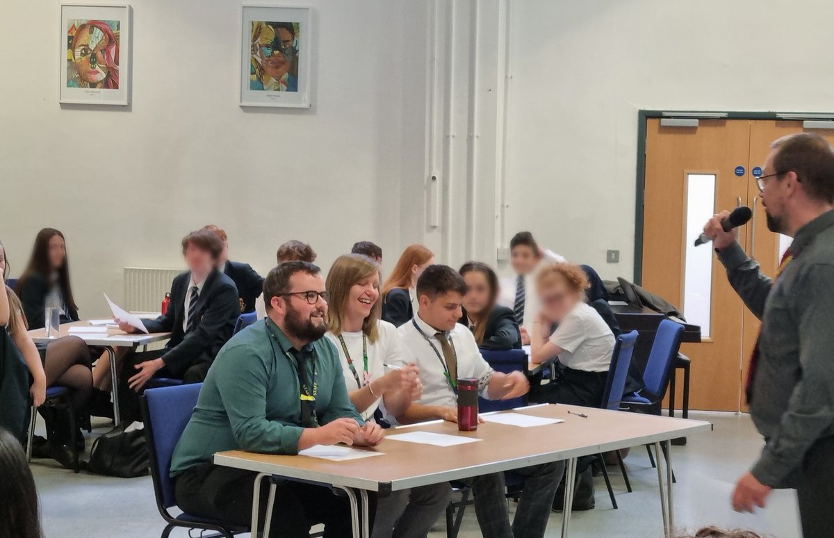 mannix_mr's tweet photo. Wow! What a fantastic day for many of our Year 10 students, experiencing the My Perfect University workshop delivered by @TILG_UK - fantastic leadership, teamwork and communication skills developed throughout the day. @NorthChadderton @NChadCareers https://t.co/ekTkL2uH98