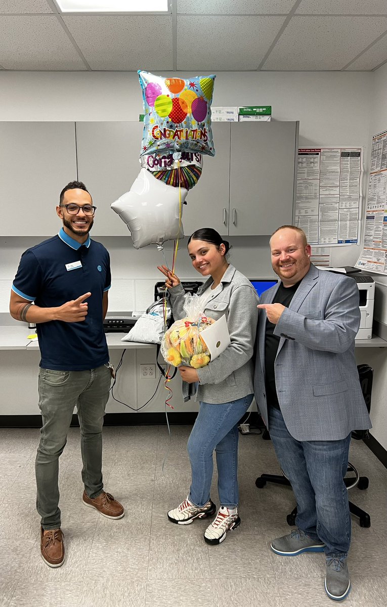 Congratulations are in order #ASMalert 🚨. #NYNJ help me welcome Alyssa to the management team. Congrats Alyssa, great things happening in Middletown! <a href="/klane0917/">Klane</a> <a href="/marcellobenny/">Benjamin Marcello</a> <a href="/judy_cavalieri/">Judy Cavalieri</a>