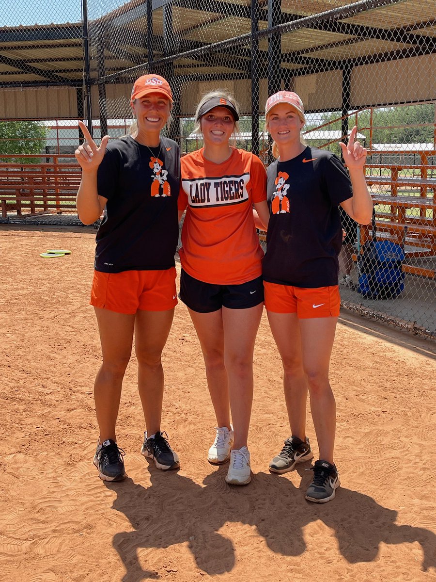 Morgan Curry tweet media