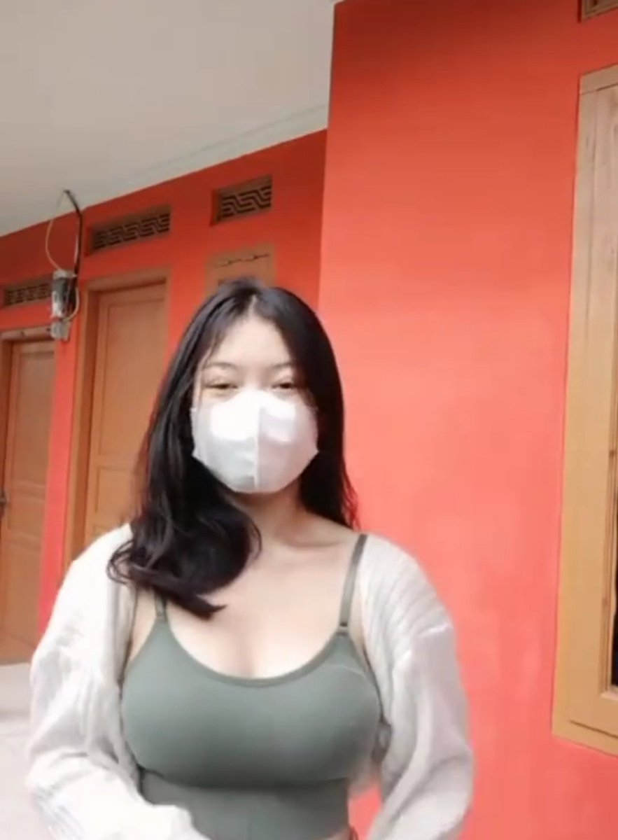 Ayooooooo sobatt sobatt pascollllllkuuuu yang mau 8 foto + 15 VID ciya ciya...