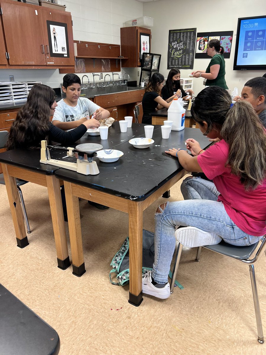 Ms. Scheel tweet media