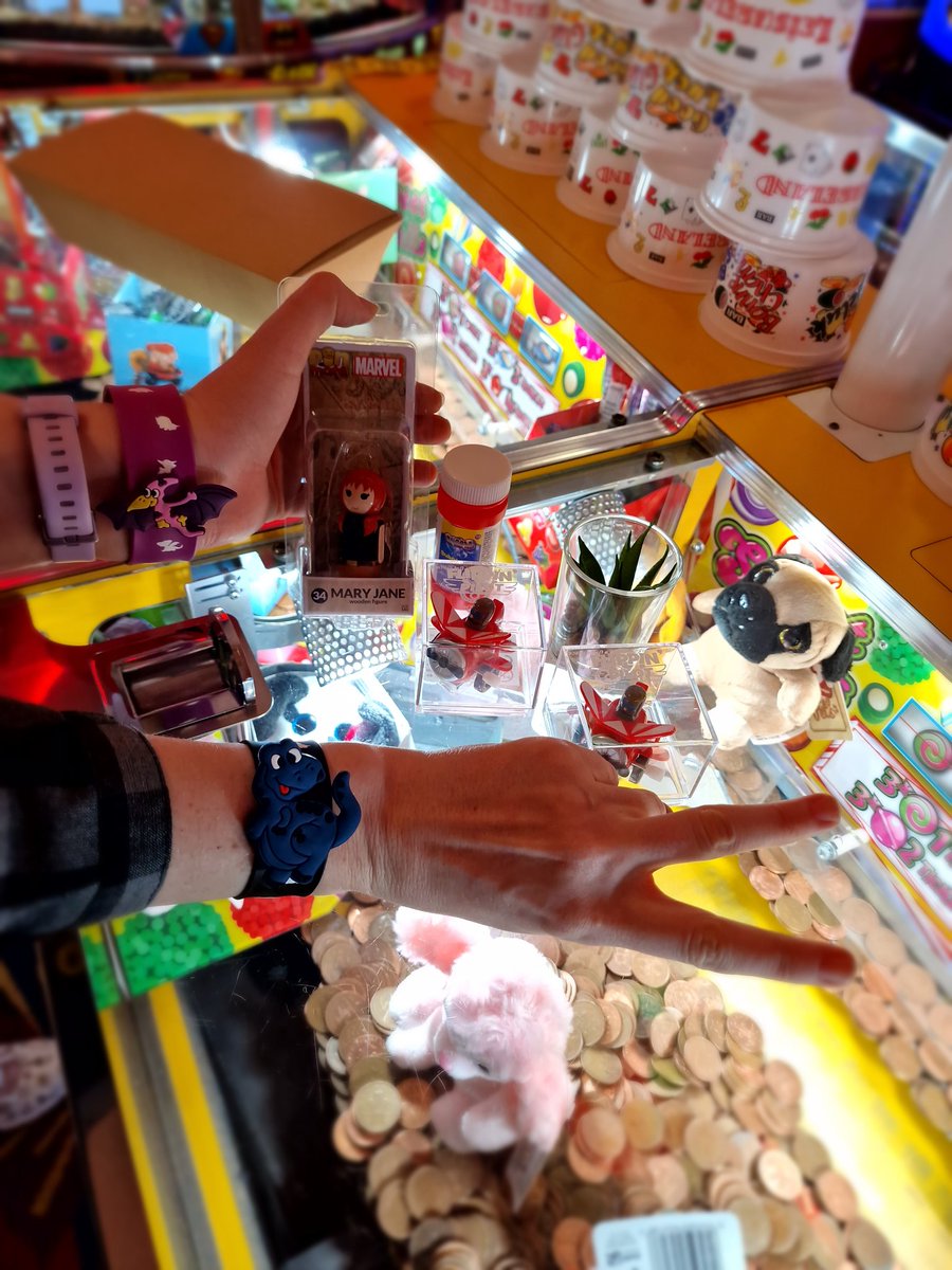 StephanieJay_UK's tweet photo. A good time was had with @jaxface investigating crimermomermer with a jug of cream, sweet sweet Mary Jane snd flippin' pilot.
#cromer #mermer #crimer #2pmachine #brandedafool https://t.co/RkMHwLOM4o