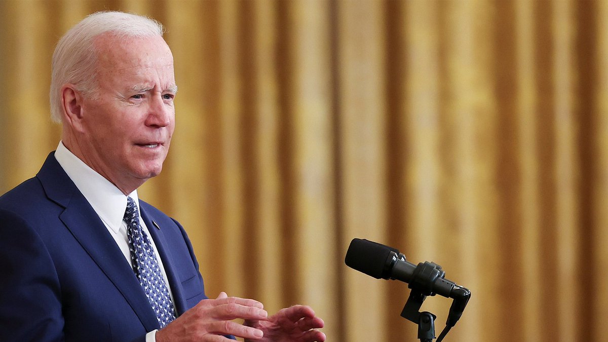 TheOnion's tweet image. Aides Concerned Low Poll Numbers Could Drive Biden To Do Something Drastically Popular bit.ly/3ISC0dr