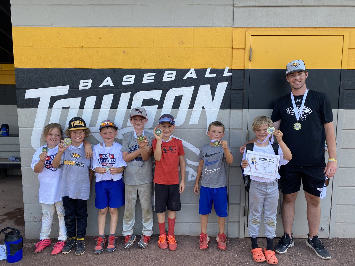 Some scenes from our Youth Camp this past week! Sign up for the next youth camp from <a href="/USBaseballAcad/">US Baseball Academy</a> which will be held here at Towson August 11-14. Also sign up at matttynerbaseballcamps.com for our prospect camps, held here July 18-19 &amp; August 22-23!
#UnitedWeRoar | #NCAABaseball