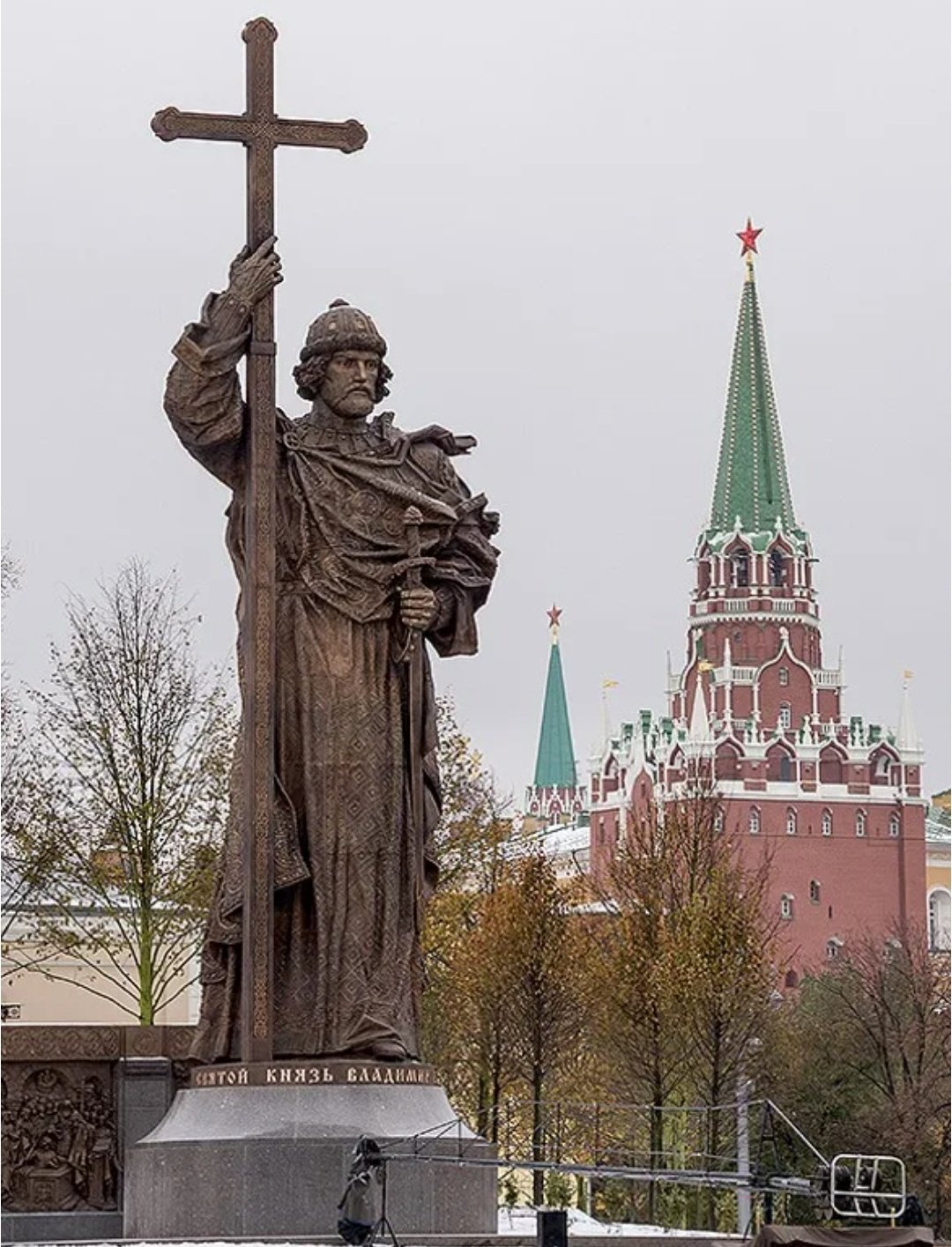 памятники москвы с описанием