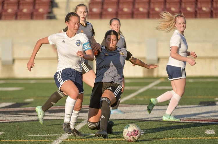 Well done Tor, TOTW and TOTM! ⁦<a href="/WhitbyFc/">Whitby FC</a>⁩ ⁦<a href="/DarlingtonSCInc/">Darlington Soccer</a>⁩ ⁦<a href="/L1OWomens/">League1 Ontario, Women’s Division 🇨🇦</a>⁩ ⁦<a href="/tori_chia/">Tori Chia</a>⁩ ⁦<a href="/queensgaels/">Queen's Gaels</a>⁩ ⁦<a href="/TrentExcalibur/">Trent Excalibur</a>⁩