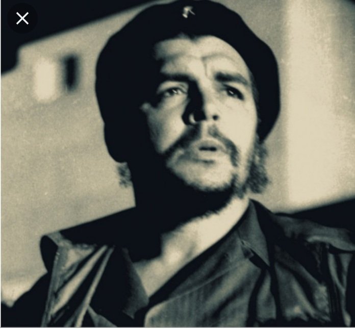 LidiceCorzo's tweet photo. 🇨🇺🇨🇺🇨🇺🇨🇺🇨🇺🇨🇺
Salud, Guevara!
O mejor todavía desde el hondón americano:
Espéranos. Partiremos contigo. Queremos
morir para vivir como tú has muerto,
para vivir como tu vives,
Che Comandante,
amigo.

#CubaPorlaPaz
#25anivesario #ErnestoCheGuevara,
#CubaViveEnSuHistoria https://t.co/cctOHrHy11