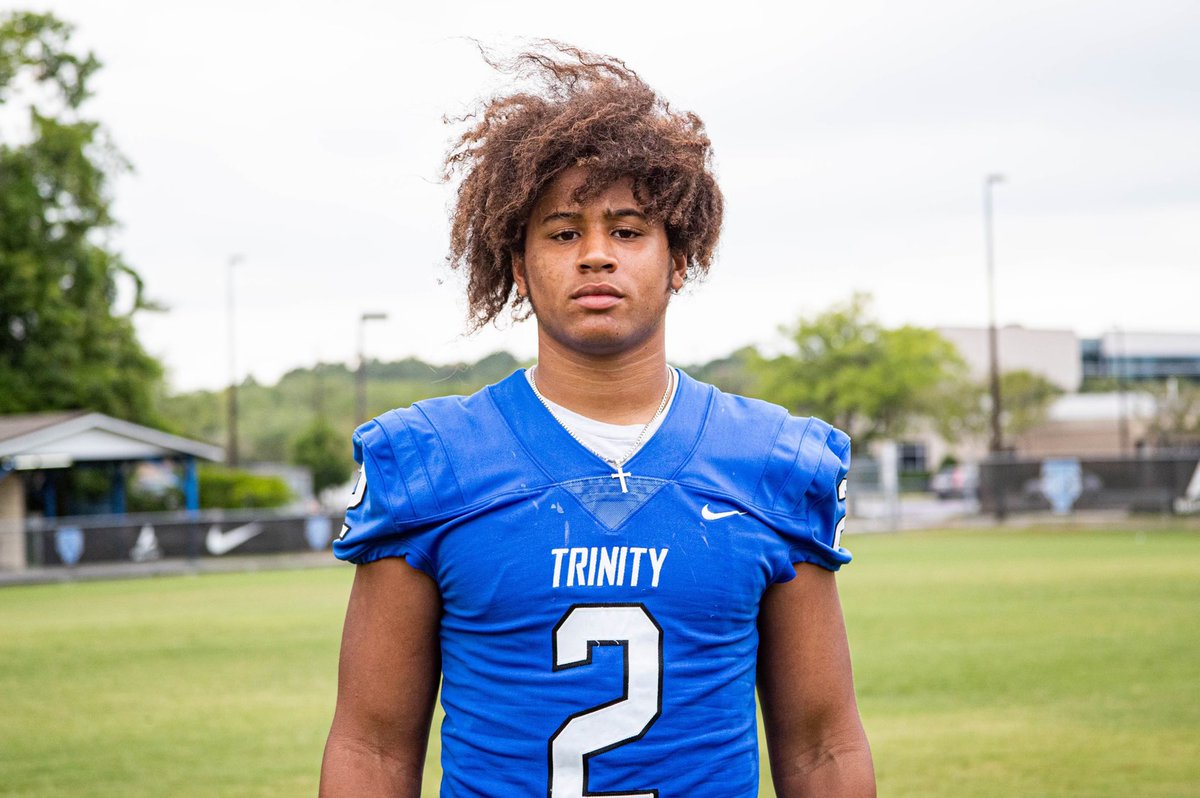 ColinHurley's tweet image. Honored, humbled &amp;amp; grateful to be ranked #1 ‘25 Pro Style QB in the nation by #QBHitlist‼️

Your platform is a respectful &amp;amp; valuable digital space for QBs, coaches, programs &amp;amp; fans.

Respect to all of the QBs on this list. 
@TC_Jax_Football
@AthleticsTca
#BuiltDifferent🦍