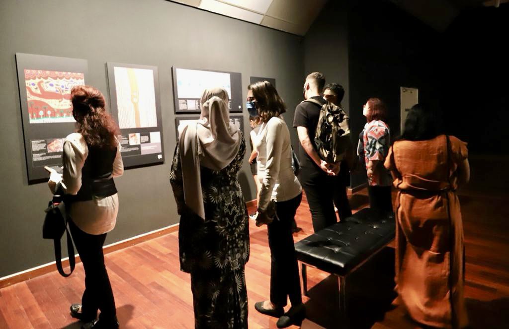 Danielle Heinecke (@aushcmalaysia) on Twitter photo Fantastic to formally launch yesterday <a href="/nma/">National Museum of Australia</a>’s Walking Through a Songline exhibition with <a href="/BalaiSeniNegara/">Balai Seni Negara</a>.
& what better way to mark #NAIDOC week celebrations in Malaysia than to share – and pay tribute to – the artistic ingenuity and sacred culture of the First Australians. Fantastic to formally launch yesterday <a href="/nma/">National Museum of Australia</a>’s Walking Through a Songline exhibition with <a href="/BalaiSeniNegara/">Balai Seni Negara</a>.
& what better way to mark #NAIDOC week celebrations in Malaysia than to share – and pay tribute to – the artistic ingenuity and sacred culture of the First Australians.