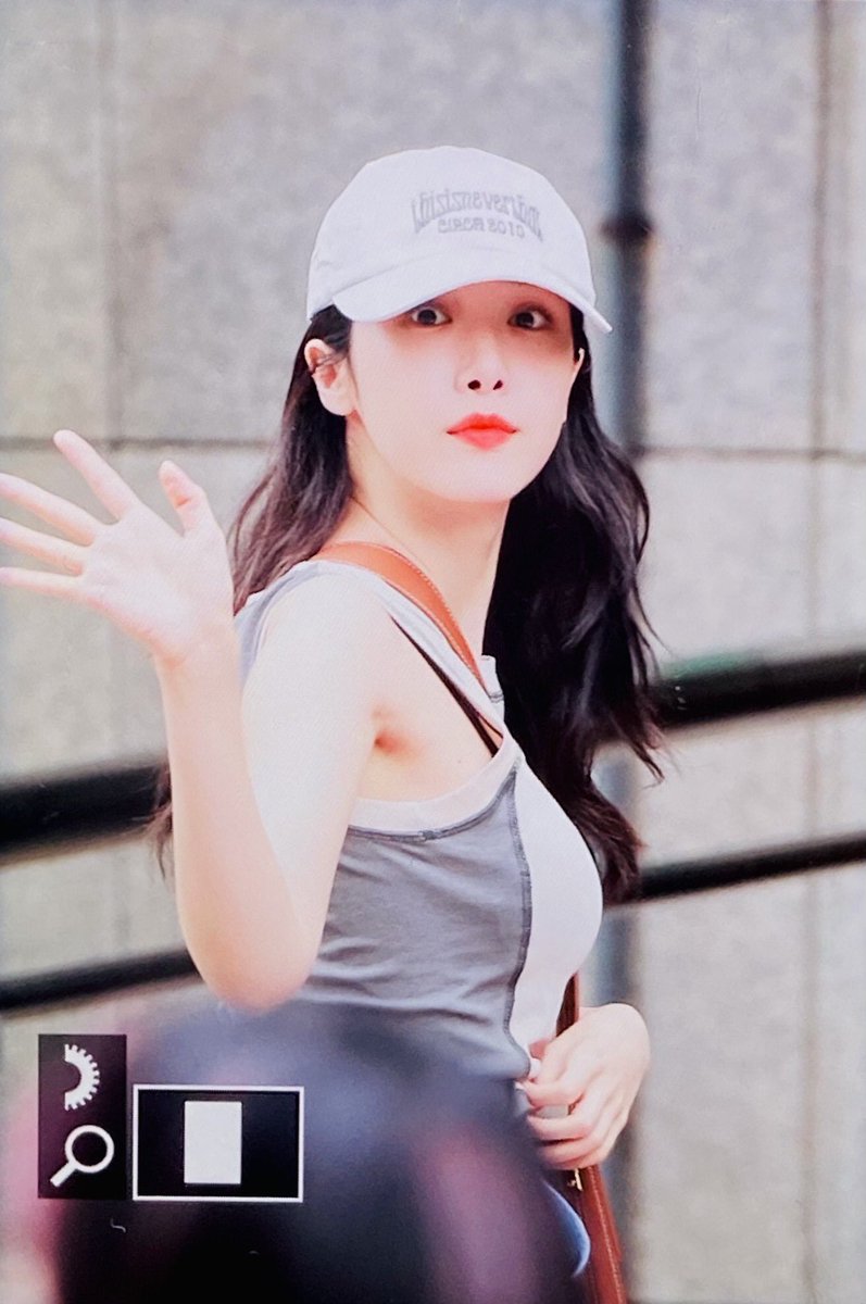 9806O3's tweet photo. 220715
오늘 금요일이구나... https://t.co/EU0yj1f1Wf