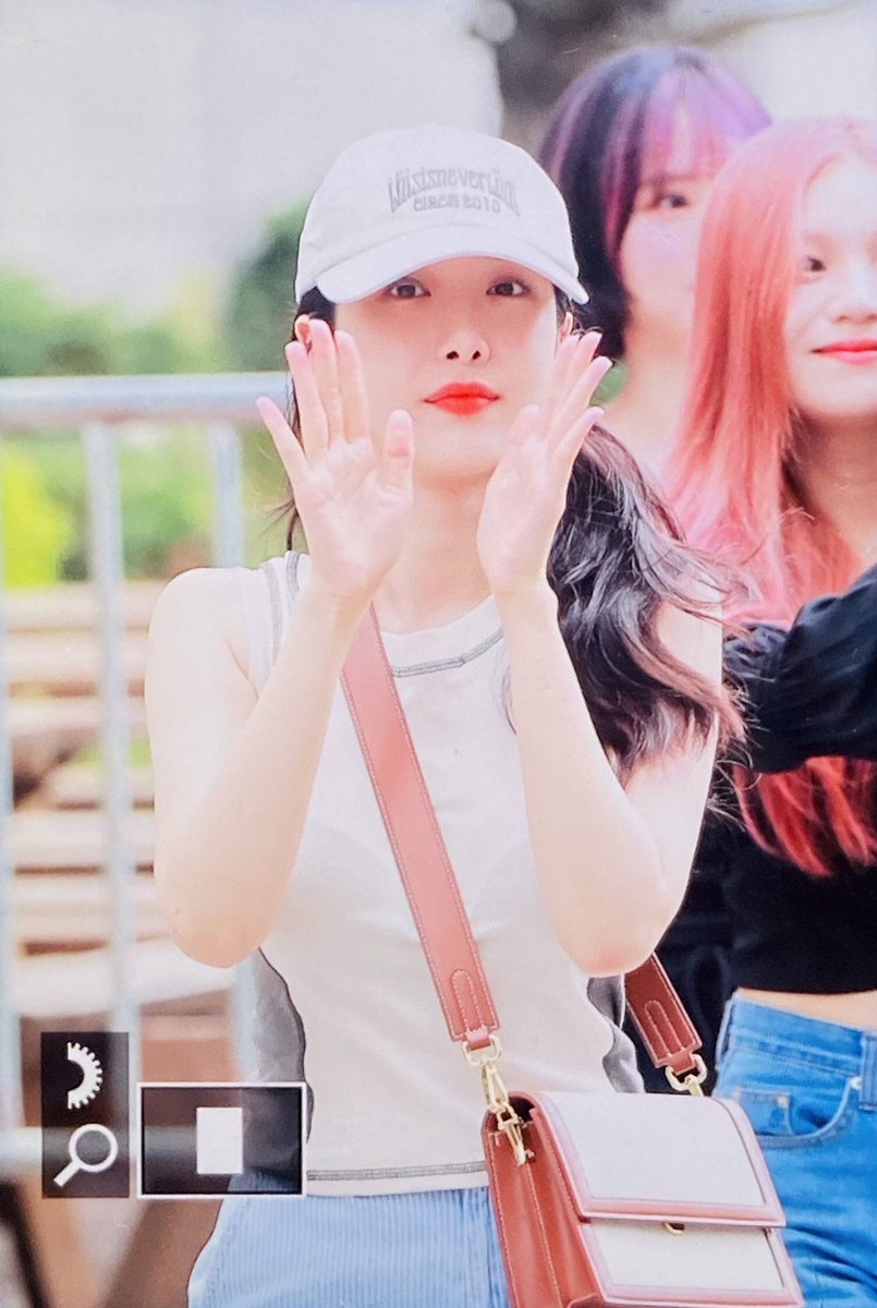 9806O3's tweet photo. 220715
오늘 금요일이구나... https://t.co/EU0yj1f1Wf