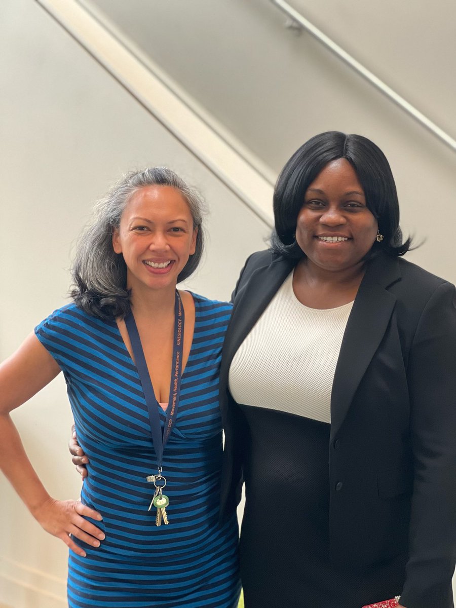 I’m very proud of Dr. Adefunke DadeMatthews! She successfully defended her dissertation examining the feasibility and efficacy of a school-based, universal mental health program in children from Title I schools. #BlackExcellence #equity #implementationscience