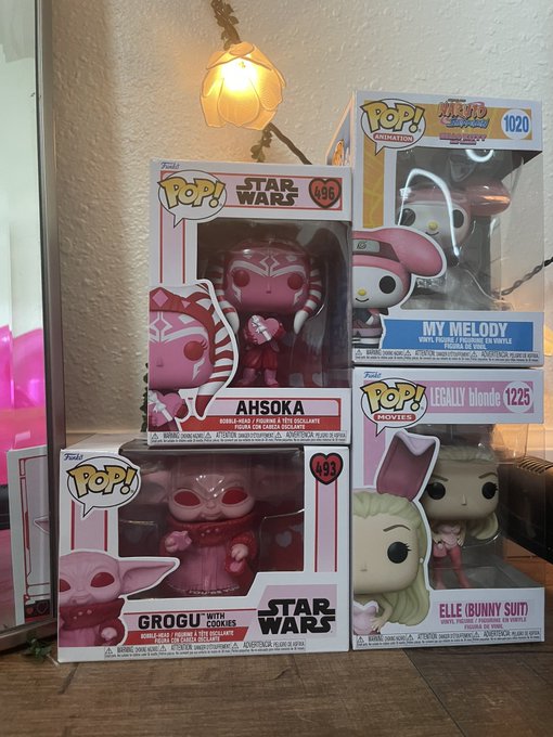 mi funko fam is growing ?? https://t.co/FZHN0drj9k