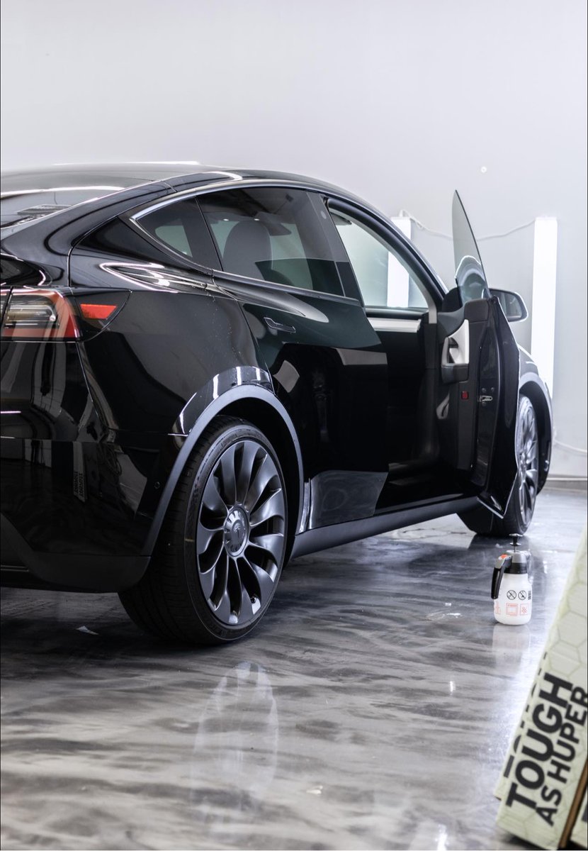GCCLaserPro's tweet photo. GCC Jaguar V(PPF) can do Window tint and car wrapping cutting. Thanks for sharing.
https://t.co/AMrtijS5Zg
#Repost @autobahnwindowtinting
#AutobahnWindowTinting #incognito #ppf #ceramiccoating #teslamodely
#gccworld #vinylcutter #cuttingplotter #windowtin #wraping #vehicle https://t.co/TyIqtklXCk