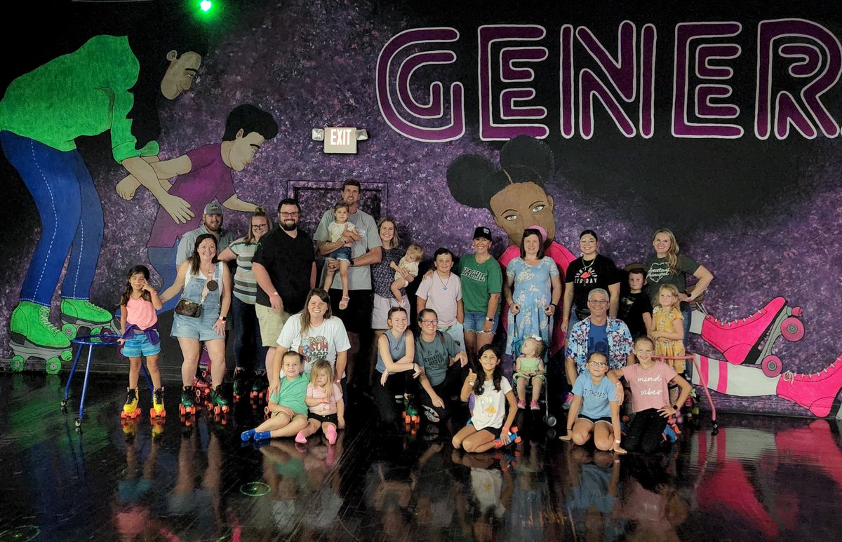 Our first <a href="/WedgeworthES/">Wedgeworth Elem</a> staff and families get-together for the 22-23 school year was a huge success!
Skate night FTW!
#WedgeworthLimitless #WedgeworthBetterTogether <a href="/WaxahachieISD/">Waxahachie ISD</a>