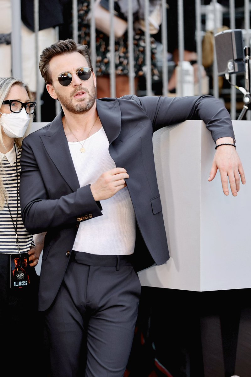 CEvansPhotos's tweet image. Respectfully, I’m looking.