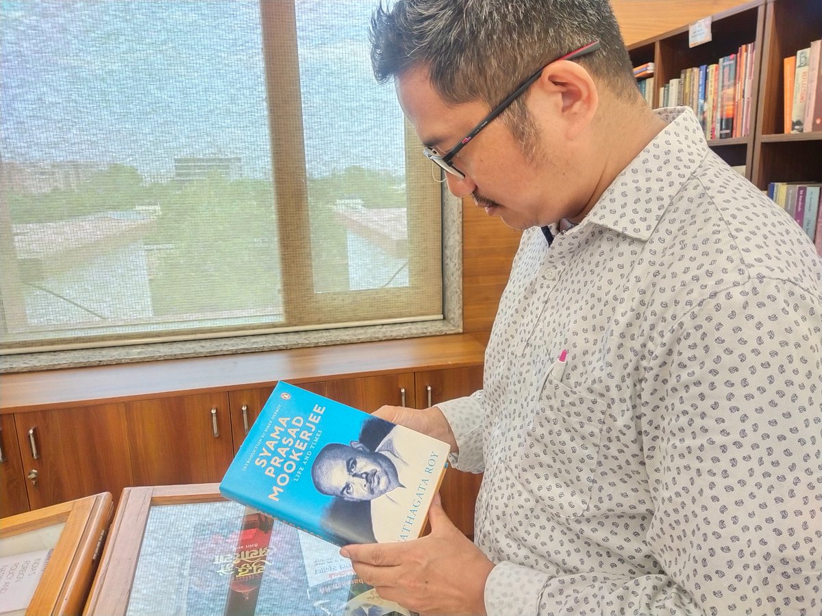 paritosh_chakma's tweet photo. Yesterday visited @BJP4India hqrs Library, New Delhi. Huge collection of valuable books. A knowledge hub. All must visit https://t.co/ESe2FFrARH