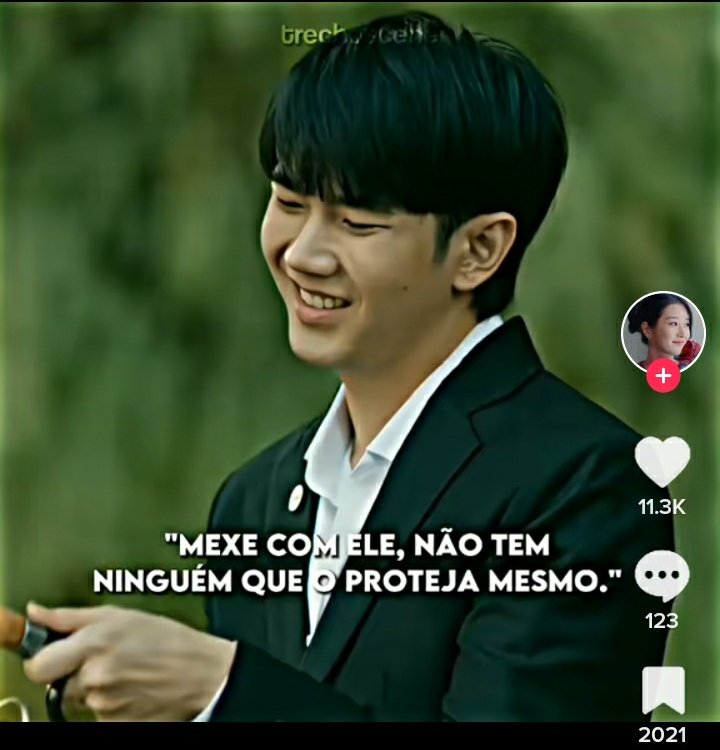 YSABELLACRIST17's tweet photo. Oxi por que o Kinn tá ali ? 
Se fosse por ele o Pete já tava era morto.
Kkkkkkkk

#KinnPorscheTheseries https://t.co/UFl5cdf7UU