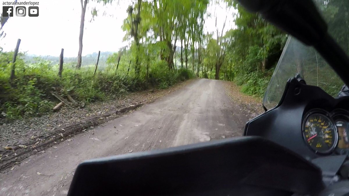 EmpaquePues's tweet image. Primeras rutas por Cundinamarca - Colombia 🇨🇴 🛵🥶
•
• youtube.com/channel/UCLBvx…
•
#EmpaquePues #Cundinamarca #Tenjo #Subachoque #SanFrancisco #Tabio #Cajica #Pacho #Supata #vueltaalmundoenmoto #motocicleta #paisajes #nature  #naturaleza #ViajandoxColombia