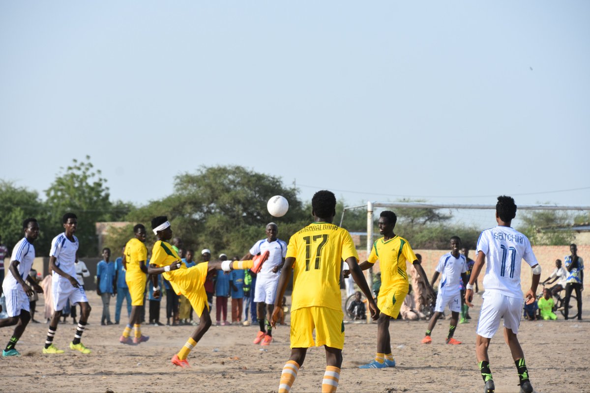 UNFPATCHAD's tweet photo. #JMP2022 A MASSAKORY: CLÔTURE DES ACTIVITÉS
Finale football masculin: DJAMBALBARH vs SEITCHIRI
SEITCHIRI s’incline devant son adversaire sur un score de 5 à 4 par tirs au but.
#MinPlan, #ProvinceHadjerLamis, #UNTchad, #UNFPAWCARO #UNFPATchad https://t.co/ixdLrgKVl7